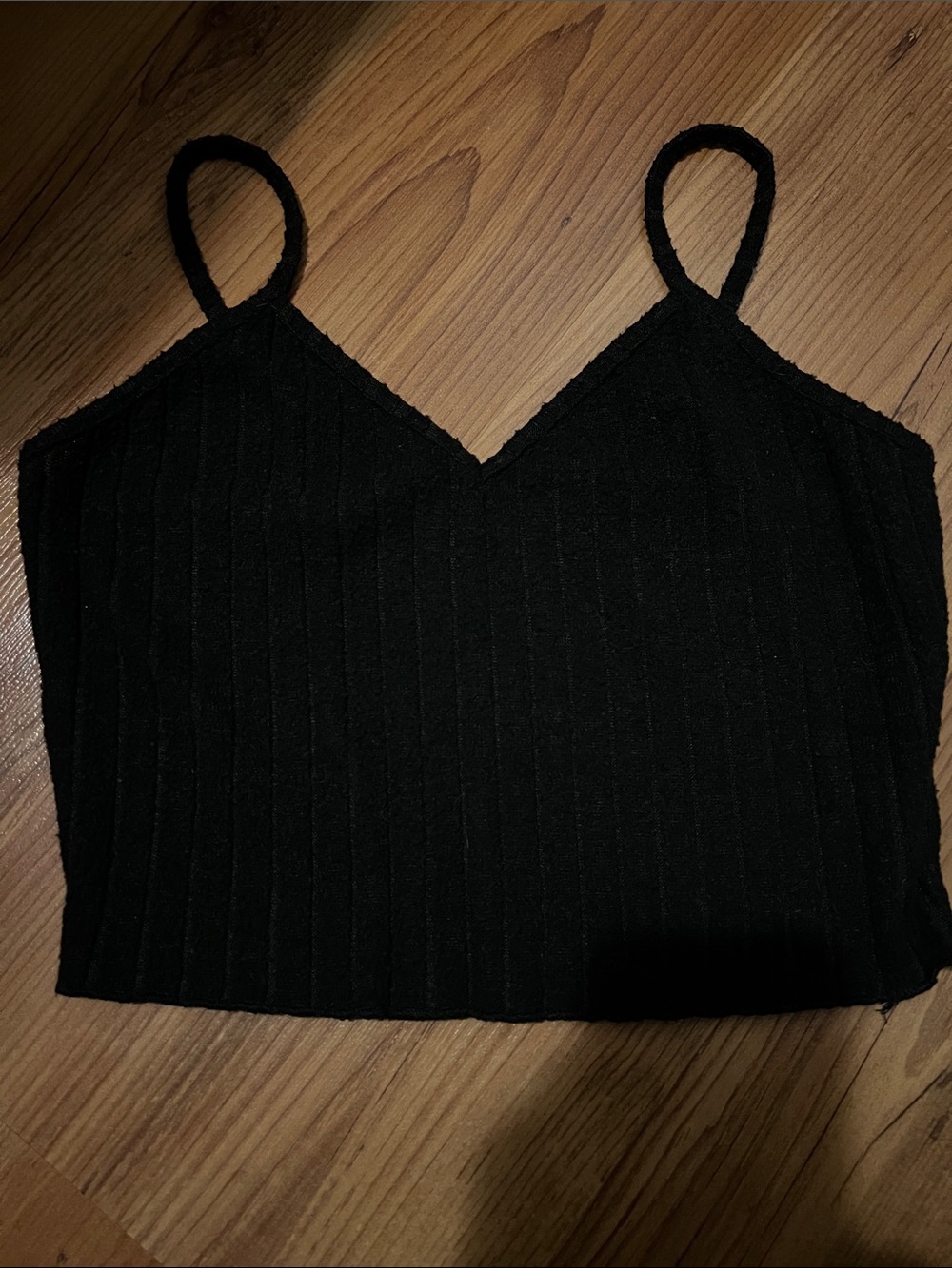 Black Ribbed V-Neck Cropped Tank Top - Women